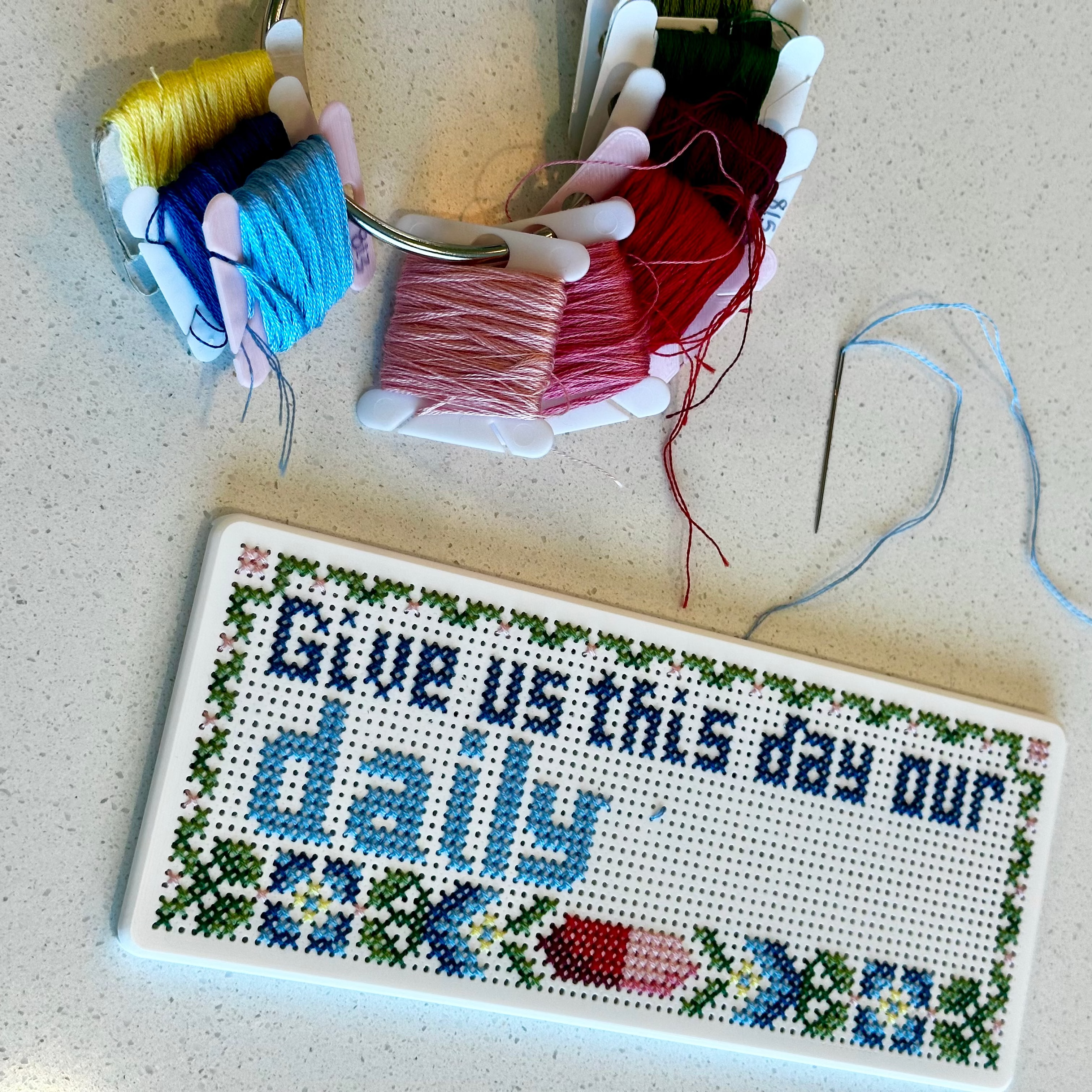 Stitchable Pill Organizer STL File – Commercial Use